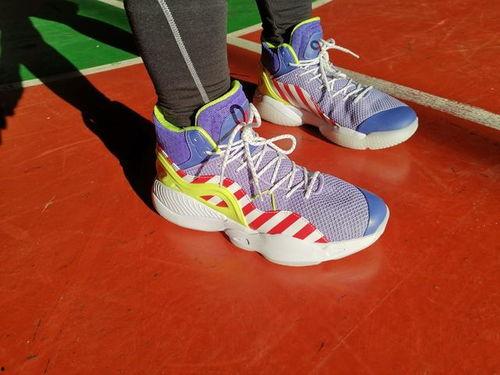 国产篮球鞋全系测评视频,性能与时尚的完美融合  第3张